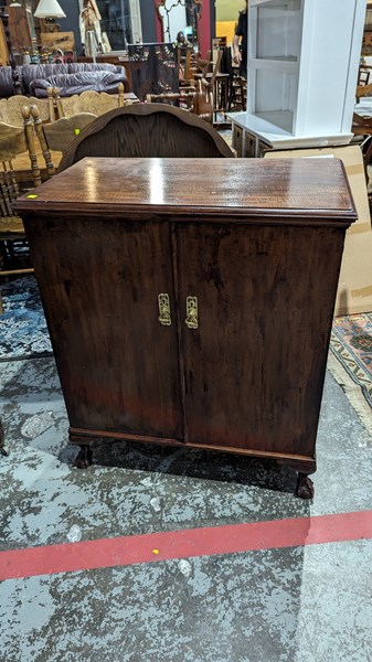 Lot 265 - COCKTAIL CABINET