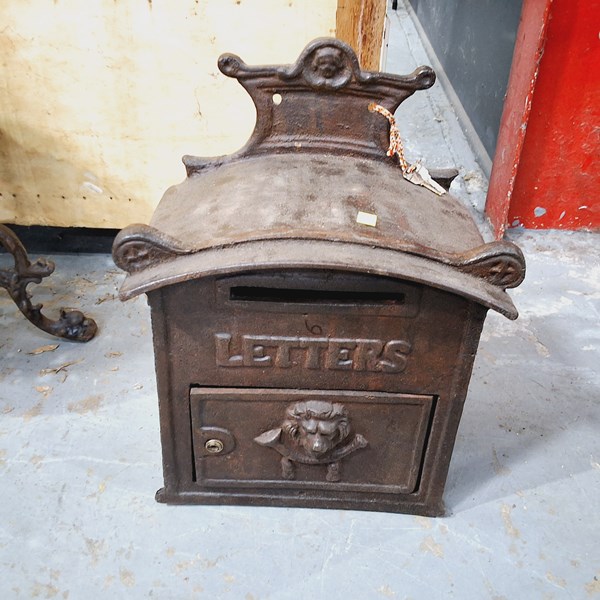 Lot 370 - CAST IRON LETTERBOX