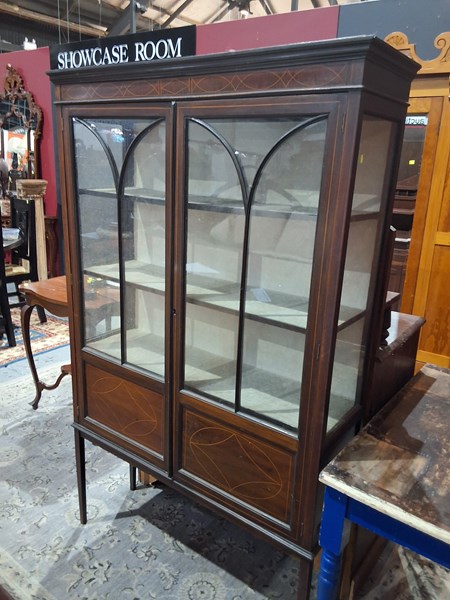 Lot 119 - CHINA CABINET