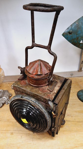 Lot 1282 - RAIL LAMP