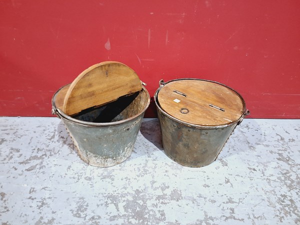 Lot 205 - BUCKETS