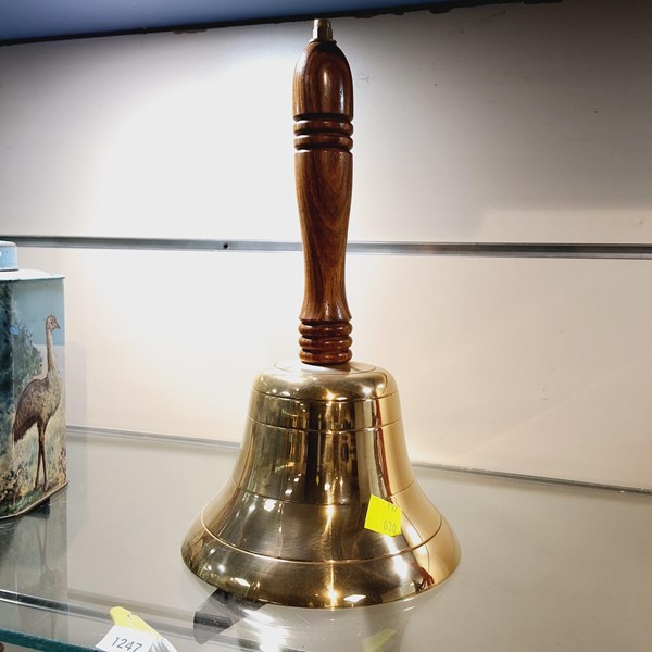 Lot 1207 - SCHOOL BELL