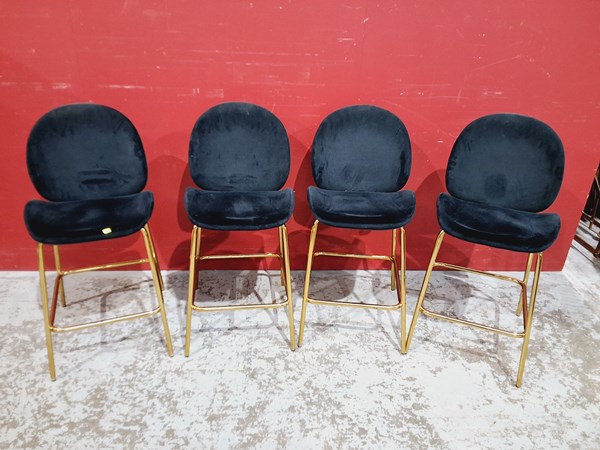 Lot 116 - BAR STOOLS