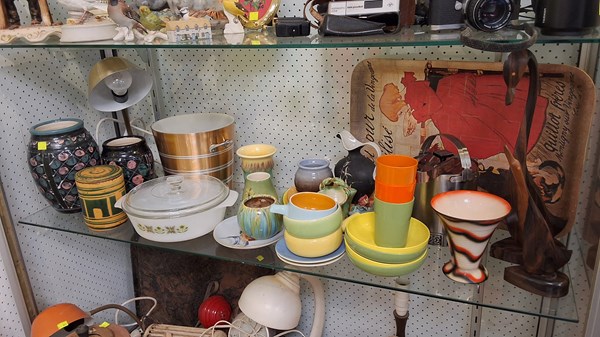 Lot 1334 - RETRO HOMEWARES