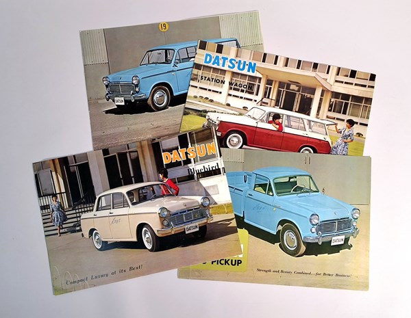 Lot 1387 - CAR SALES BROCHURE
