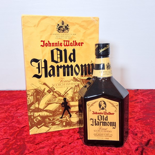 Lot 27 - JOHNNIE WALKER OLD HARMONY WHISKY