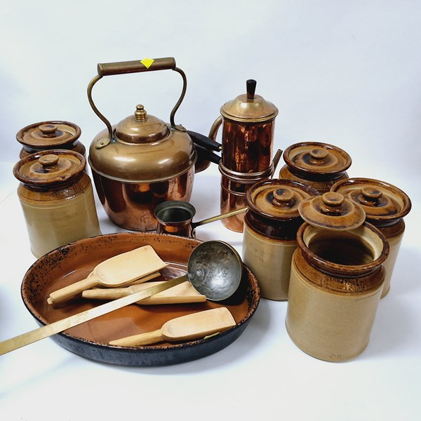 Lot 1424 - KITCHENWARES