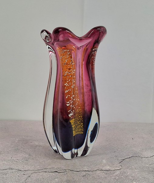 Lot 1316 - MURANO VASE