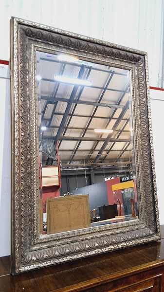 Lot 2 - WALL MIRROR