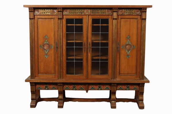 Lot 154 - OAK HIGHBOARD