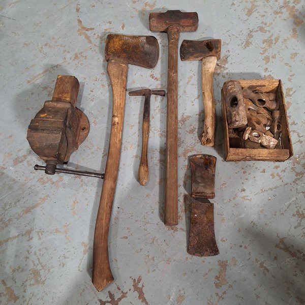 Lot 227 - TOOLS