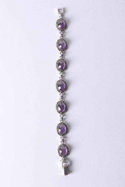 Lot 1031 - SILVER BRACELET