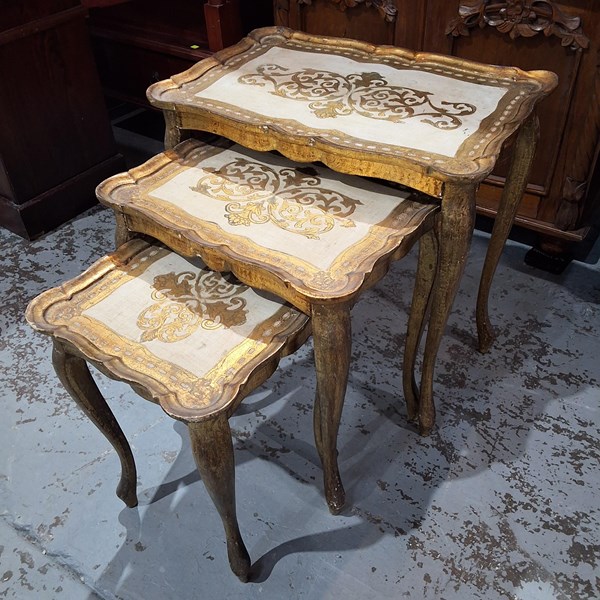 Lot 16 - NEST OF TABLES