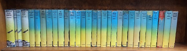 Lot 1419 - BIGGLES BOOKS