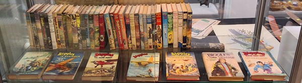 Lot 1148 - BIGGLES  BOOKS