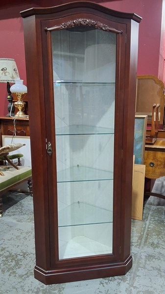 Lot 82 - CORNER CABINET