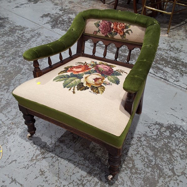 Lot 156 - ARMCHAIR