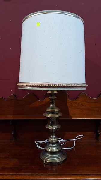 Lot 74 - TABLE LAMP