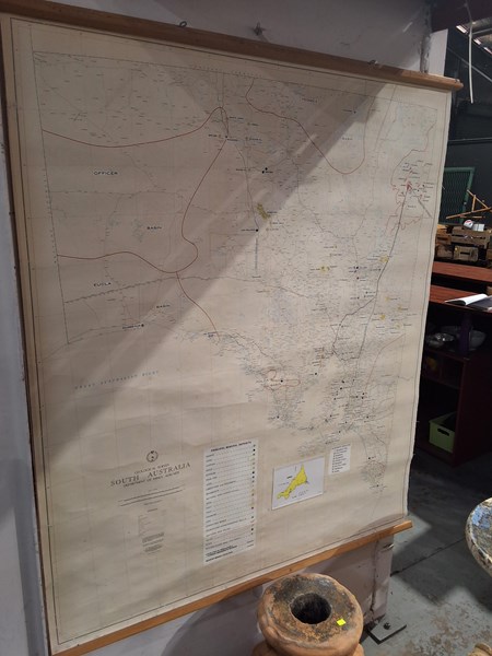 Lot 374 - GEOLOGICAL MAP