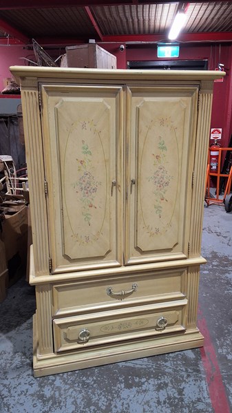 Lot 55 - WARDROBE