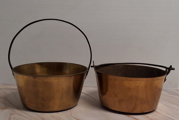 Lot 306 - COPPER PANS