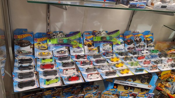 Lot 1408 - HOT WHEELS CARS