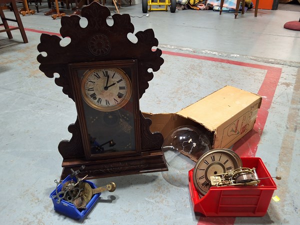 Lot 223 - CLOCK PARTS