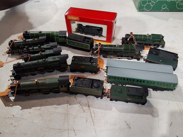 Lot 1249 - LOCOMOTIVES AND ROLLING STOCK