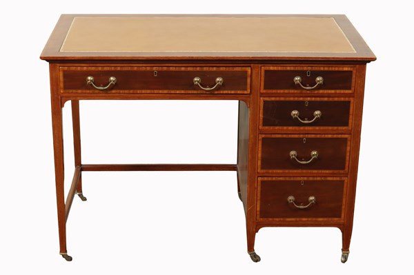 Lot 128 - MAHOGANY WRITING DESK