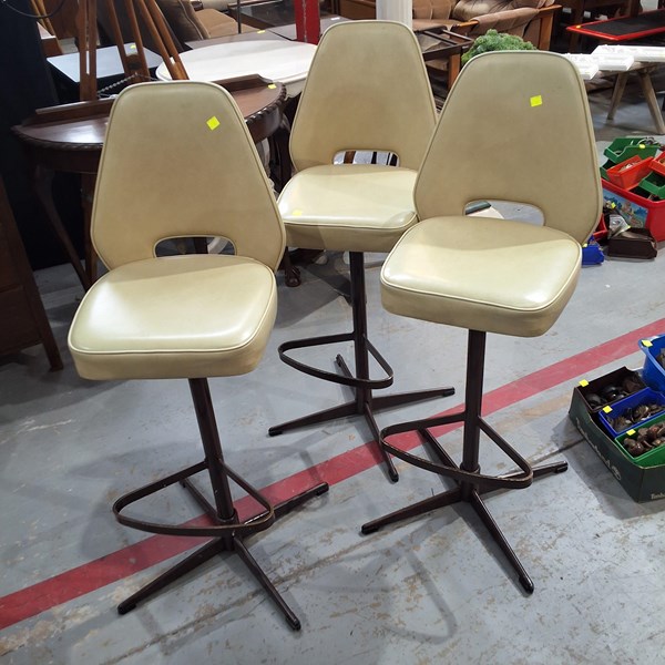 Lot 159 - BARSTOOLS