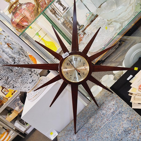 Lot 1353 - SUNBURST CLOCK