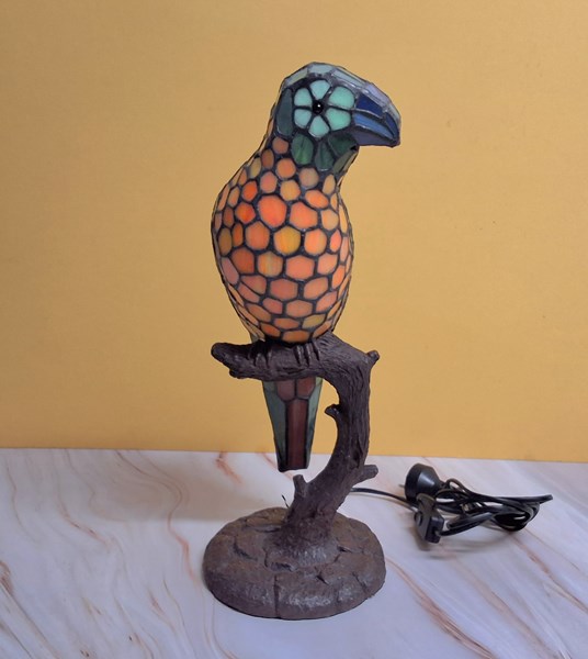 Lot 1165 - TABLE LAMP