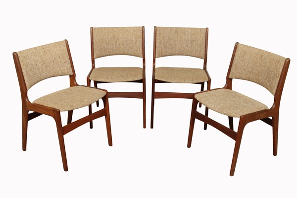 Lot 165 - MODEL 89 DINING CHAIRS