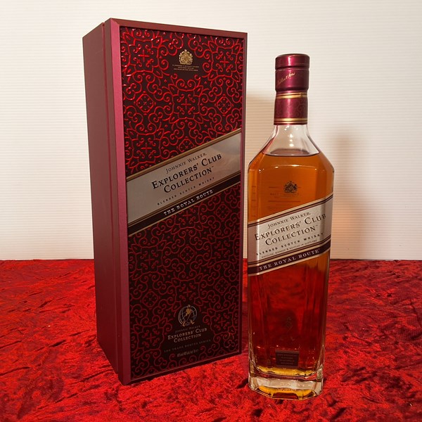 Lot 93 - JOHNNIE WALKER EXPLORER CLUB WHISKY