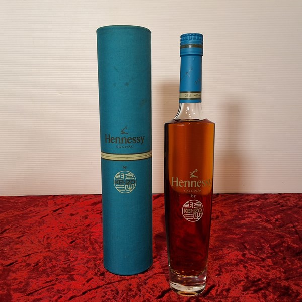 Lot 46 - HENNESSY KENZO COGNAC