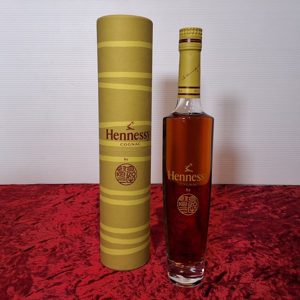 Lot 68 - HENNESSY KENZO COGNAC