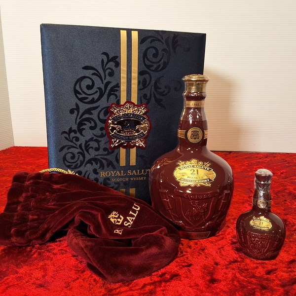 Lot 62 - CHIVAS ROYAL SALUTE 21yo WHISKY