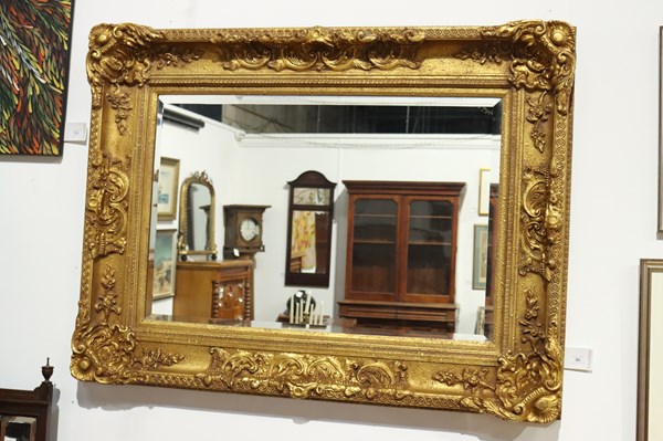 Lot 86 - OVERMANTEL MIRROR