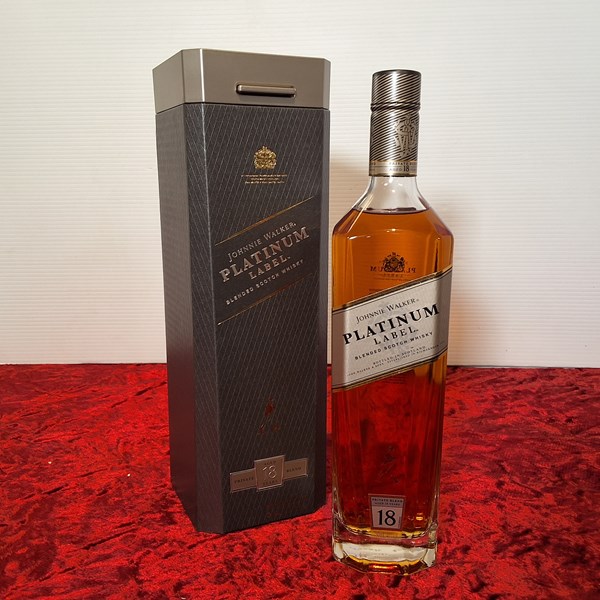 Lot 64 - JOHNNIE WALKER PLATINUM LABEL 18yo WHISKY