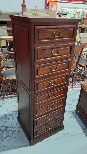 Lot 132 - FILING CABINET