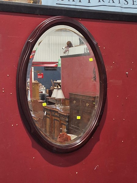 Lot 138 - MIRROR