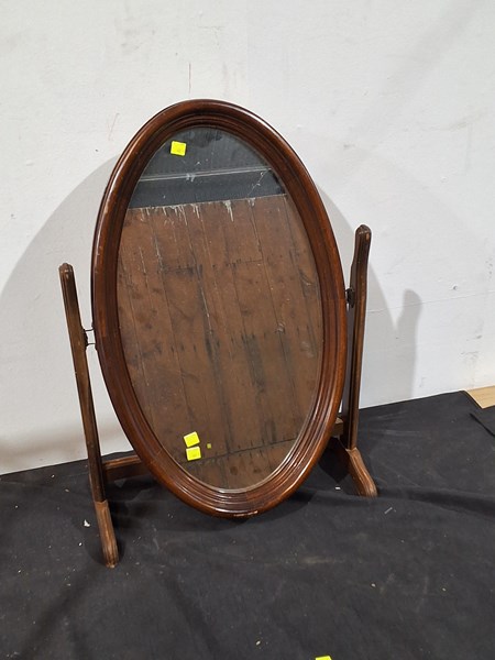 Lot 279 - MIRROR