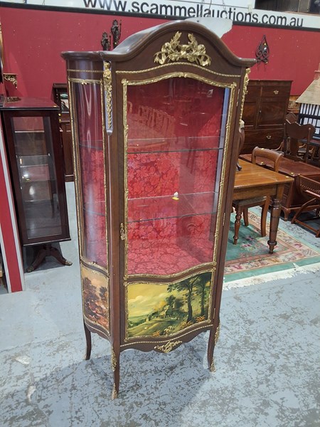 Lot 143 - DISPLAY CABINET