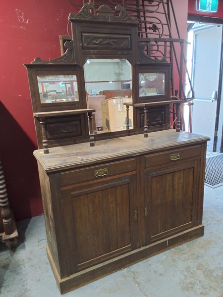 Lot 223 - SIDEBOARD