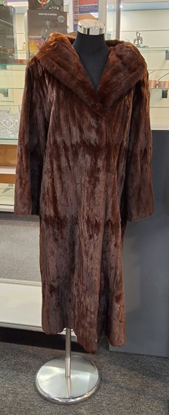 Lot 1366 - FUR COAT