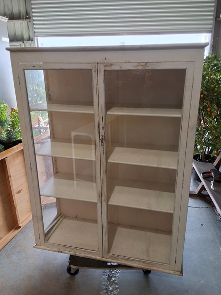 Lot 353 - DISPLAY CABINET