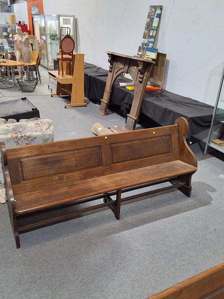 Lot 409 - CHURCH PEW