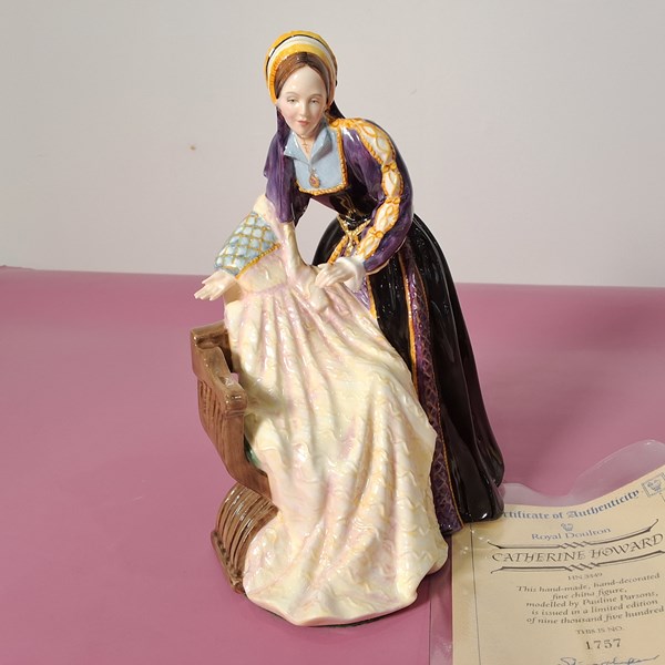 Lot 1189 - ROYAL DOULTON FIGURE