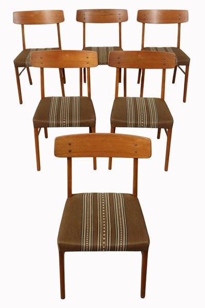 Lot 157 - SET OF DINING CHAIRS