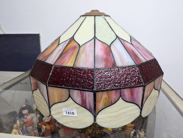 Lot 1410 - STAINED GLASS LIGHT SHADE